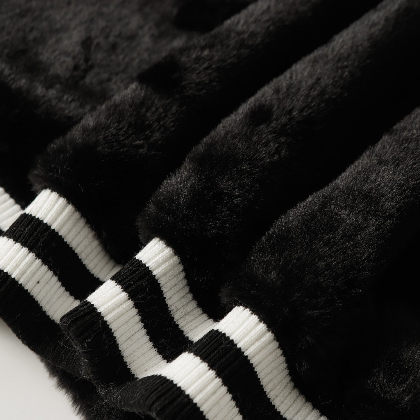 クロムハーツ フェイクファー クロス バーシティジャケット - ブラックホワイト ゴシック ストリートウェア 035