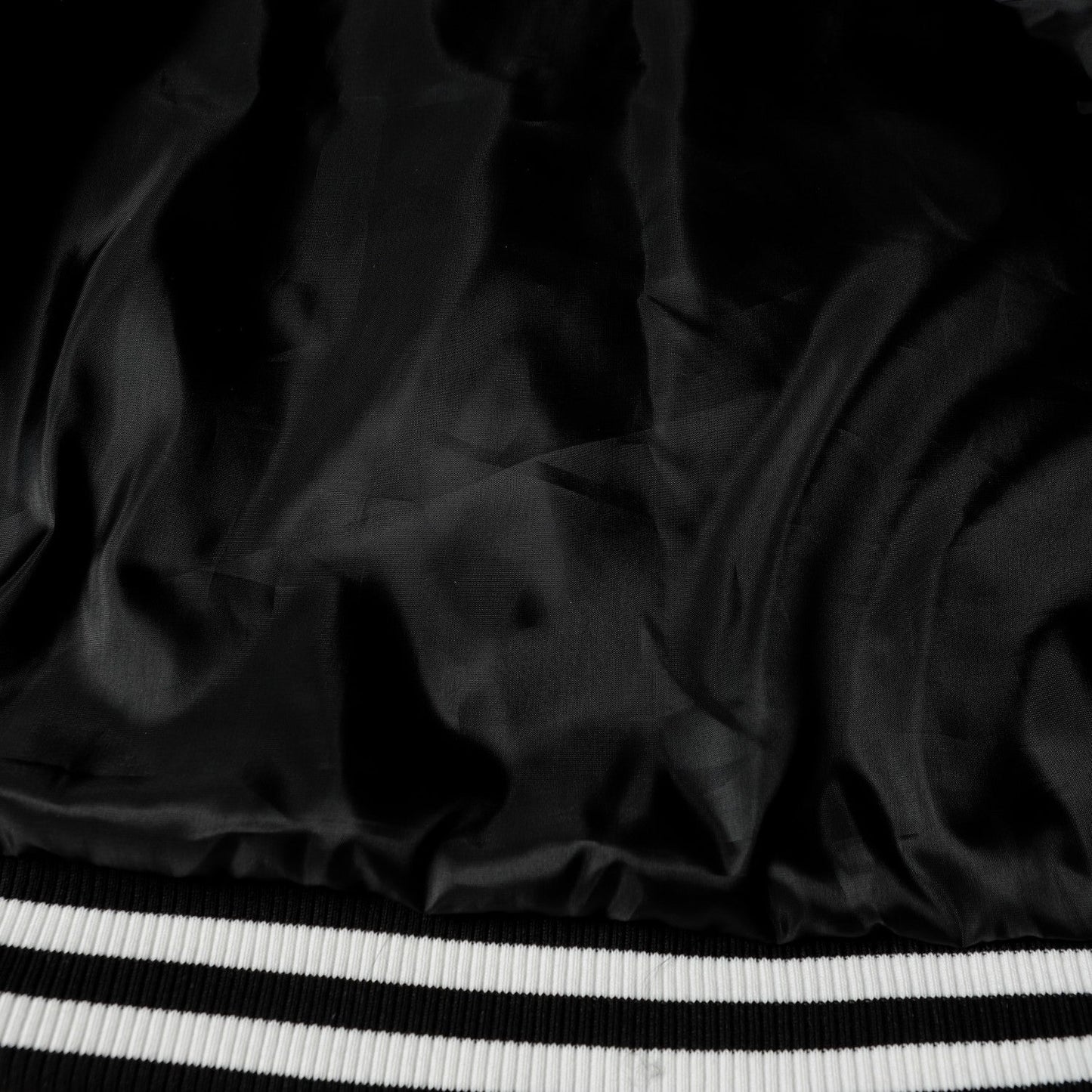 クロムハーツ レイヤードクロス バーシティジャケット - ブラック ホワイト ストリートスタイル アウター 2208